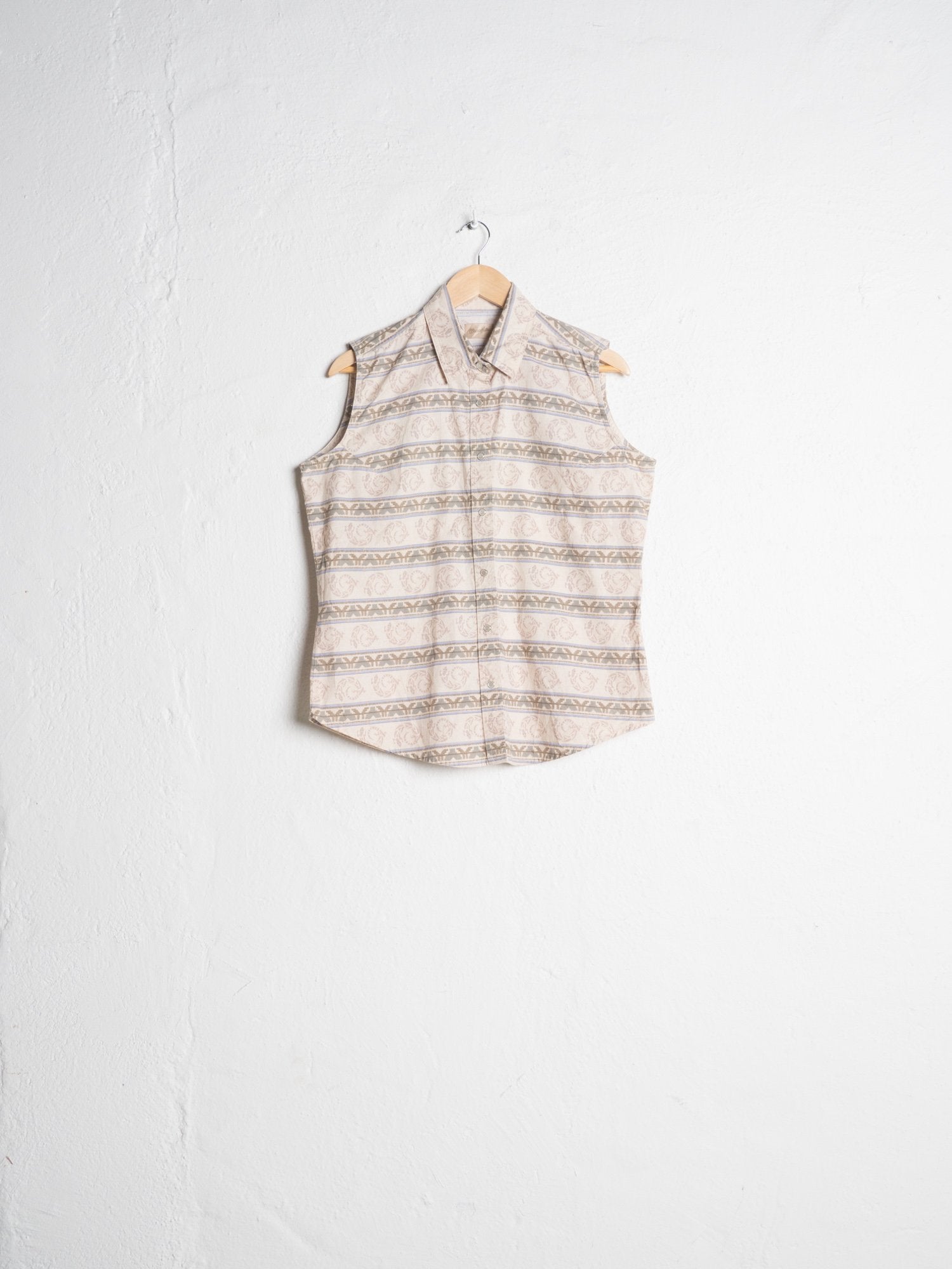 Authentic Beige and White Shirt with Zero Sleeves - VinoKilo.com