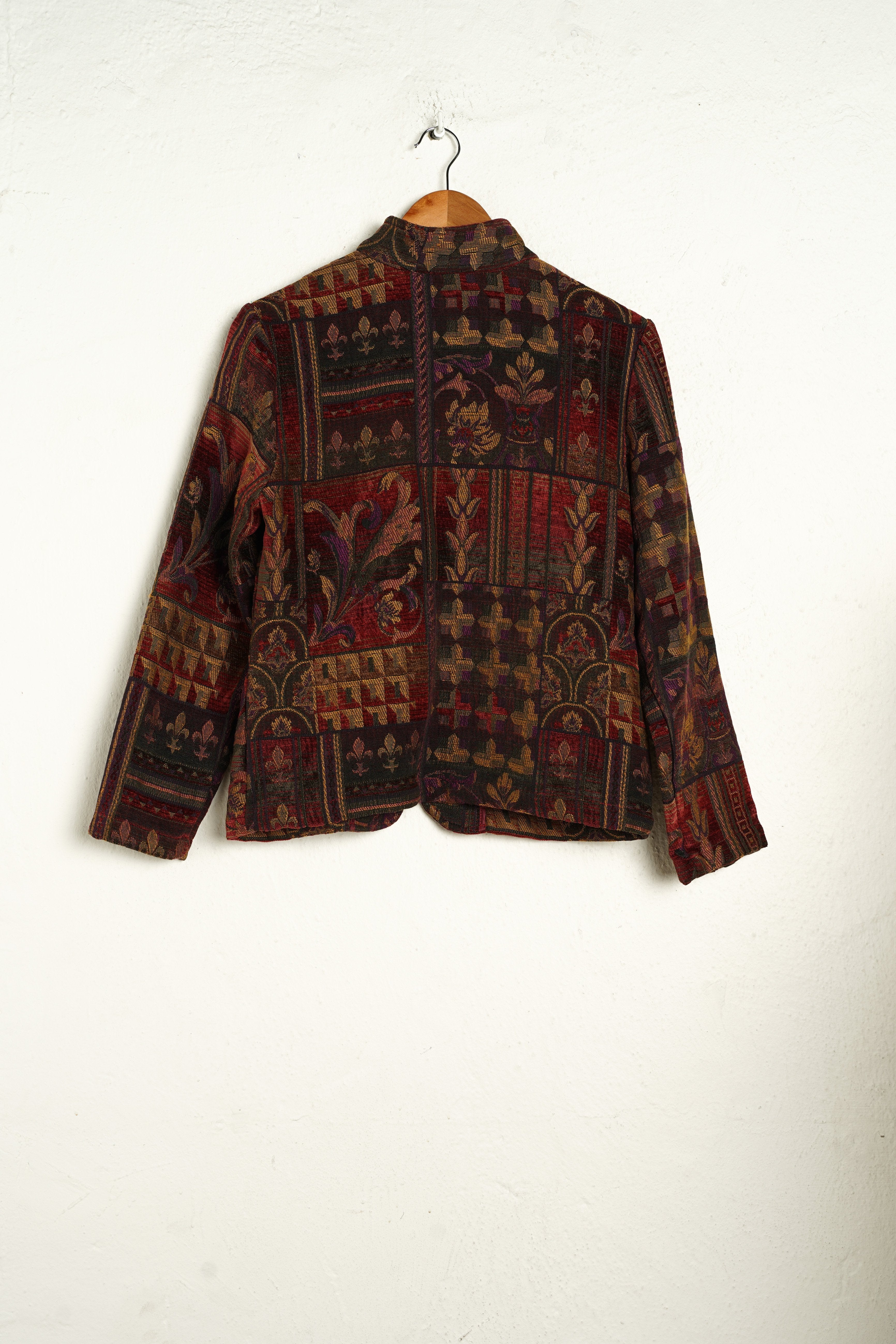 Antique Purple Golden Patternd Tapestry Jacket M - VinoKilo.com